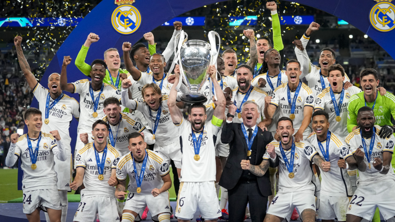 ريال مدريد بطلا لدوري أبطال أوروبا للمرة الـ15 في تاريخه بفوزه على دورتموند (فيديو)