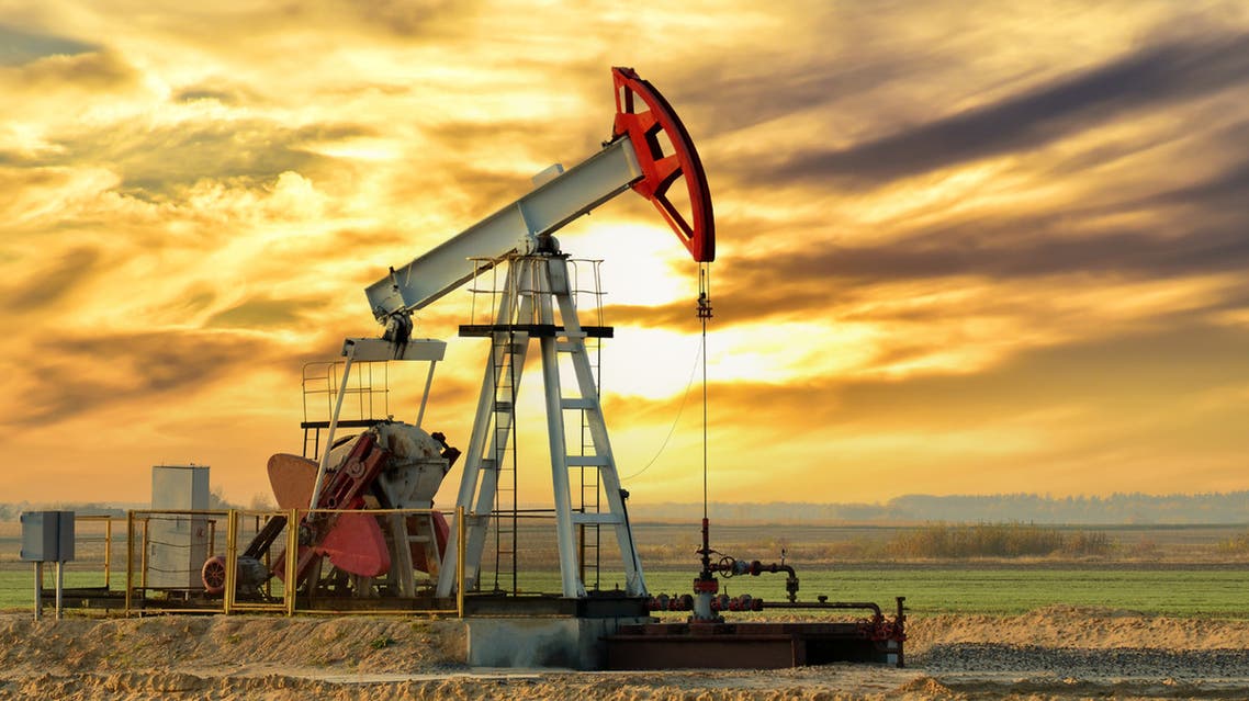 انخفاض أسعار النفط بعد بيانات مخزونات الخام الأمريكية
