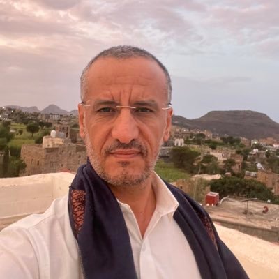 سياسي يمني بارز يكشف موعد سقوط مليشيا الحوثي وانهيار صنعاء