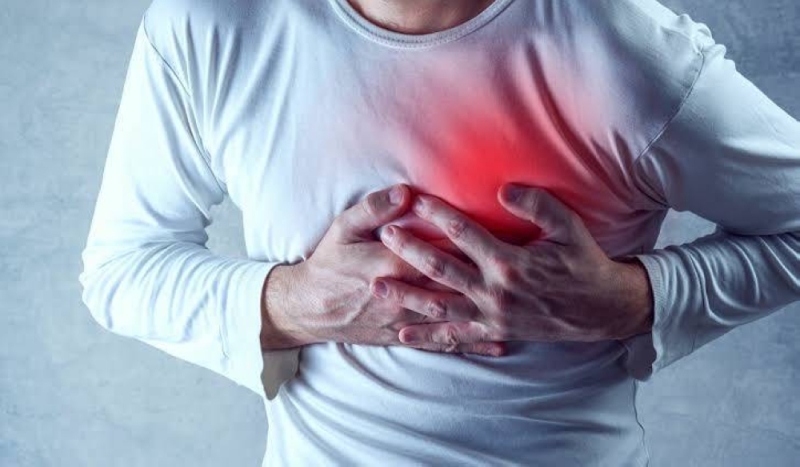 أطباء يكشفون أفضل 3 فواكه لتعزيز صحة القلب