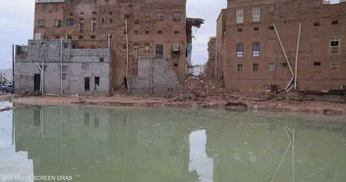 سيول وفيضانات مدمرة وانهيارات أرضية تضرب حضرموت (فيديوهات)