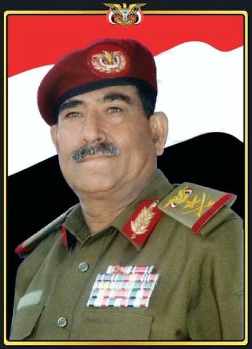 قوة عسكرية تقتحم منزل وزير الدفاع بصنعاء