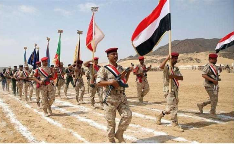 ضابط كبير بالجيش اليمني يفاجئ الجميع بممارسة هذا الأمر الصادم والغير متوقع!