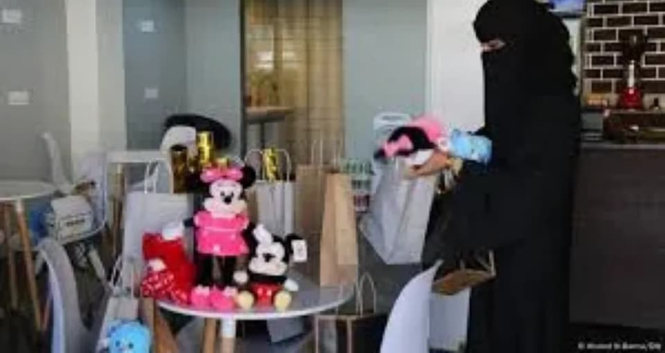 حب مزيف وابتزاز حقيقي: شبكة تستهدف شباب تعز وتسلبهم المال والكرامة