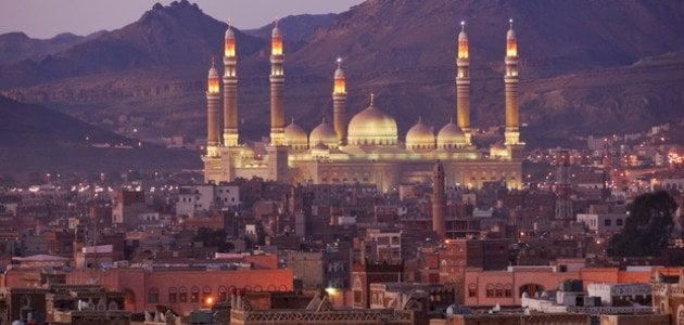 الكشف عن حقيقة افلاس اكبر البنوك في صنعاء