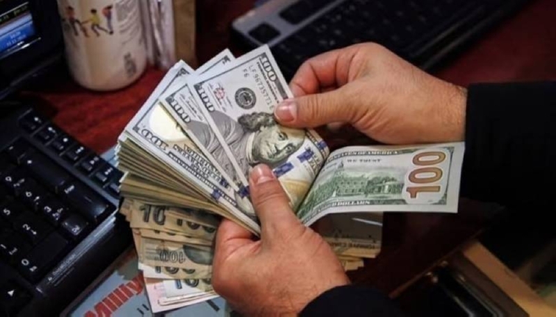 مصر: تراجع جديد في الدولار مقابل الجنيه.. والكشف عن سعره