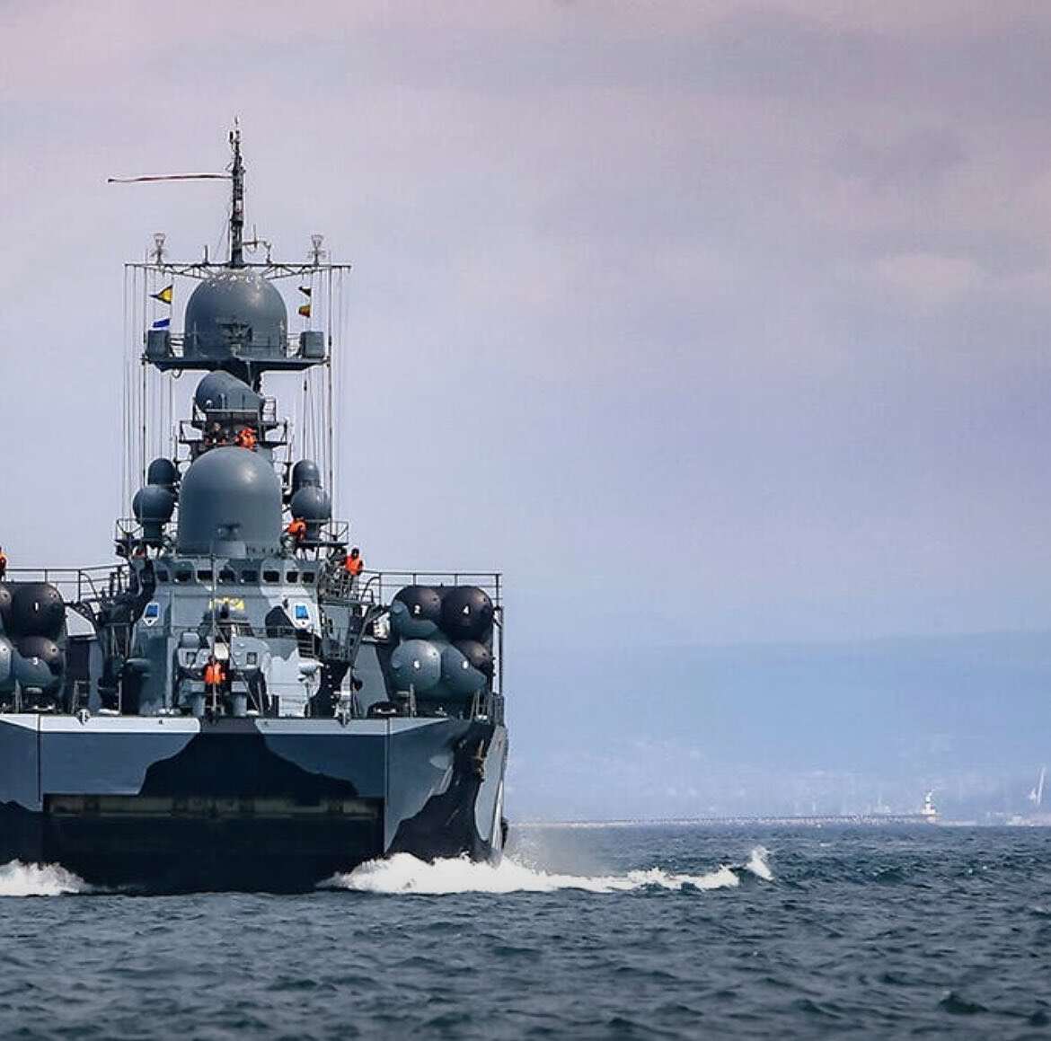 أول تعليق من السعودية على وصول سفن حربية روسية إلى البحر الأحمر