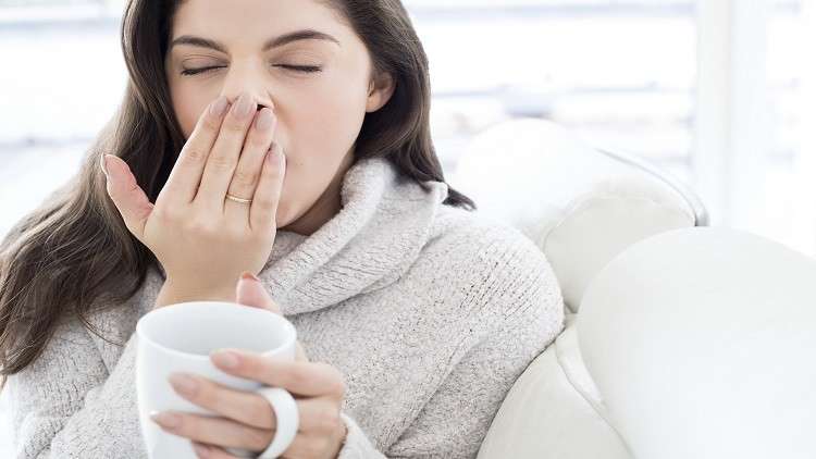 طبيب يكشف عن 6 احتمالات تسبب الشعور بالنعاس بعد الظهر