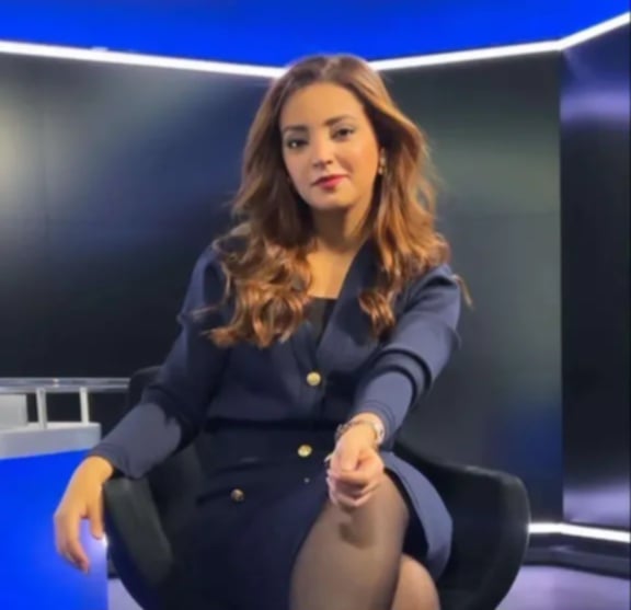 مذيعة سابقة تعلق على قرار إغلاق قناة بلقيس المفاجئ